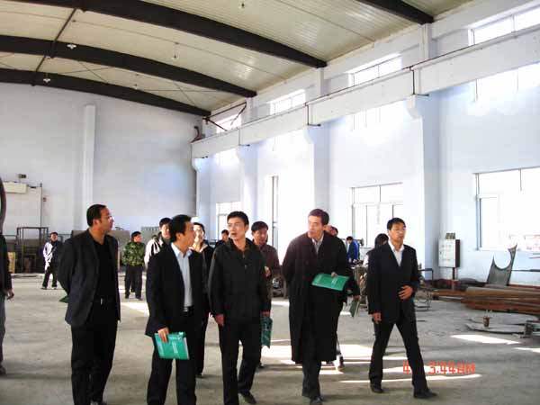 市領(lǐng)導到阜新瀚邦機械制造有限公司視察指導工作